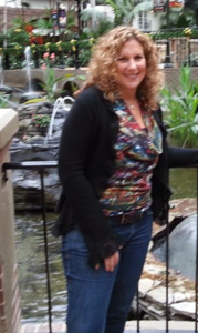 Testimonial Picture of Amy Weiss (1)