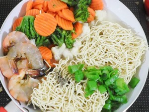 One Pot Cantonese Noodles 2